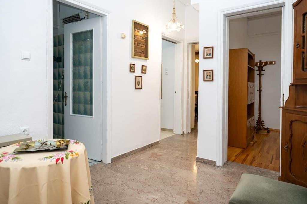 Theoni Central Apartment 칼람파카 외부 사진